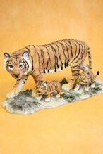Статуэтка Тигрица с тигренком